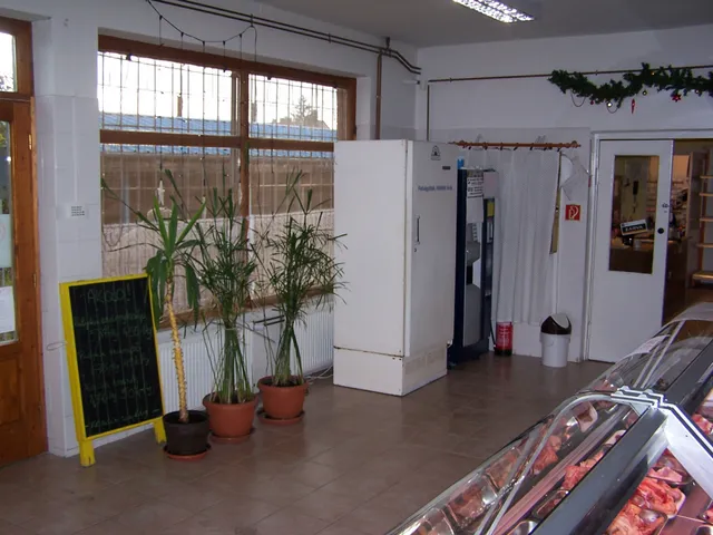 Eladó kereskedelmi és ipari ingatlan Mezőtúr, Erzsébetliget, Piac tér 216 nm