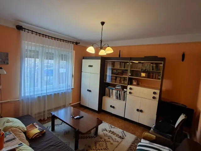 Eladó ház Jászberény 83 nm