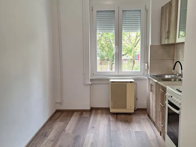 Eladó lakás Szolnok, Belváros 54 nm