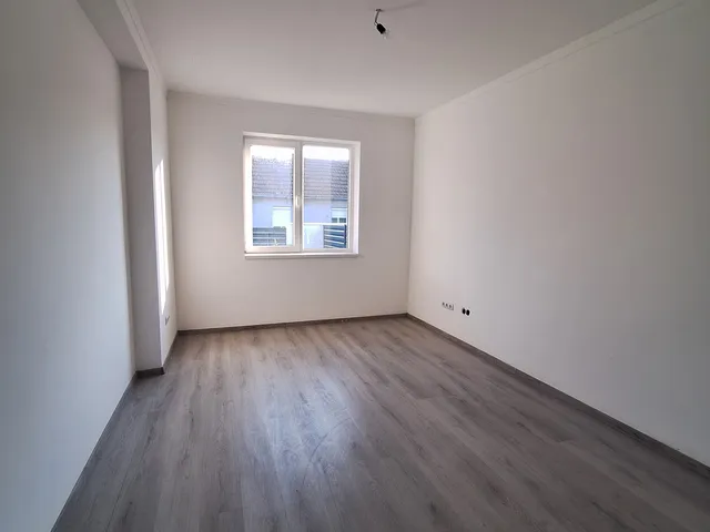 Eladó ház Szolnok, Belváros 100 nm