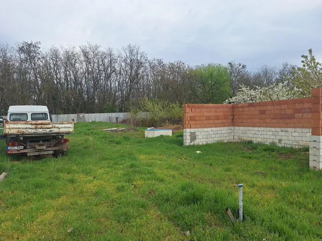 Eladó telek Szolnok, Szandaszőlős 2370 nm