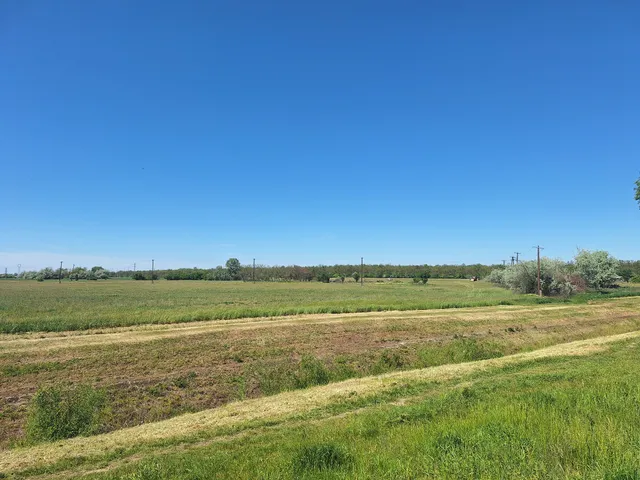 Eladó telek Szolnok, Széchenyi-lakótelep 3800 nm