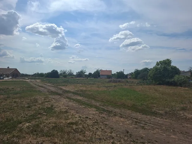 Eladó telek Szolnok, Pletykafalu 6189 nm