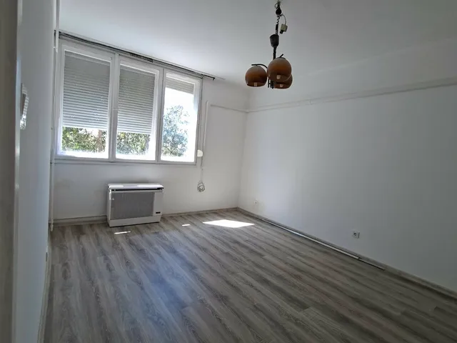 Eladó lakás Szolnok, Belváros 49 nm