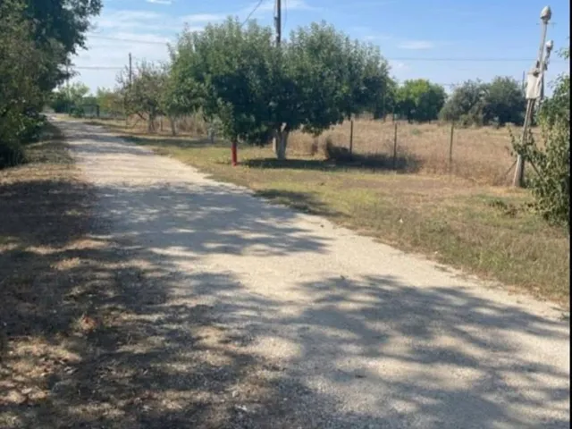 Eladó kereskedelmi és ipari ingatlan Szolnok, Malomszeg 200 nm