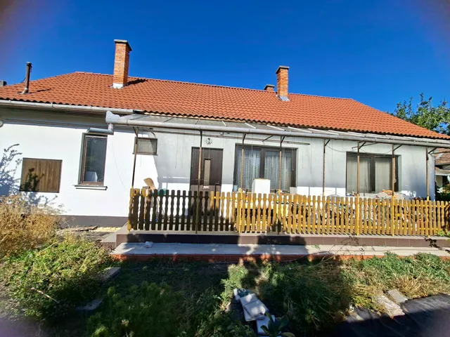 Eladó ház Szolnok, Belváros 120 nm