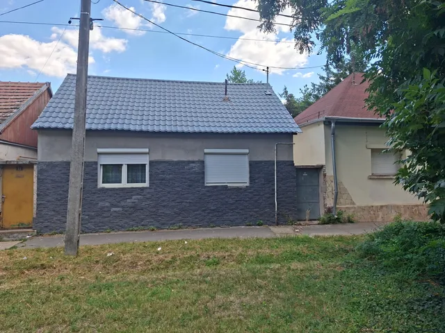 Eladó ház Szolnok, Belváros 83 nm