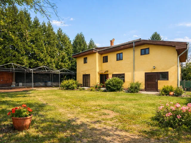 Eladó ház Szigetmonostor, Estike utca 2.  185 nm