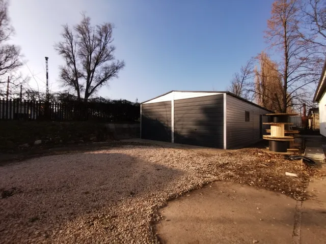 Eladó kereskedelmi és ipari ingatlan Pécs, Gyárváros 390 nm