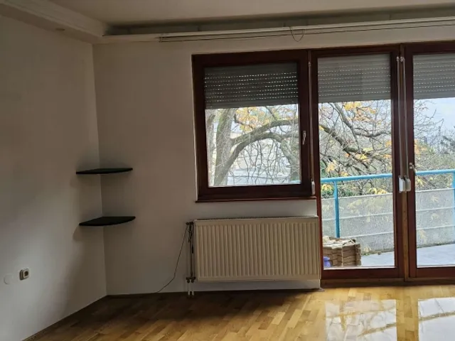 Eladó lakás Pécs 74 nm