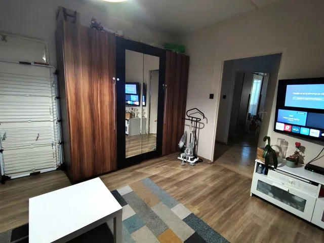 Eladó lakás Pécs, Uránváros 60 nm