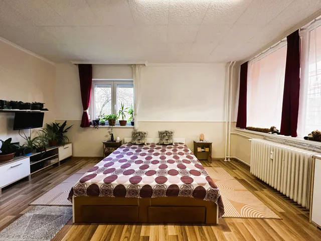 Eladó lakás Komló, Szilvás 38 nm