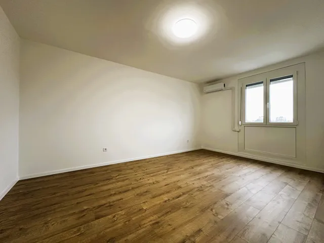 Eladó lakás Pécs, Uránváros 47 nm