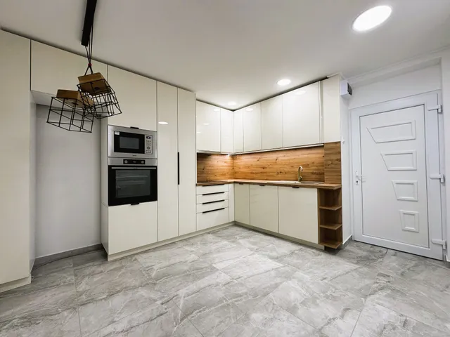 Eladó lakás Komló 54 nm