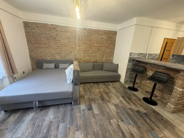 Eladó ház Pécs, Diós 30 nm