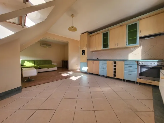 Eladó lakás Komló 46 nm