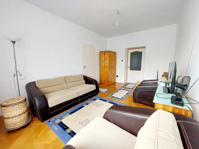 Eladó lakás Pécs, Uránváros 46 nm