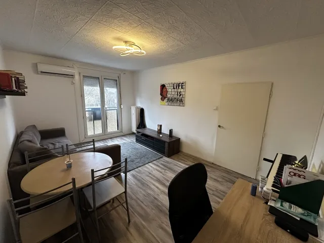 Eladó lakás Pécs, Uránváros 35 nm