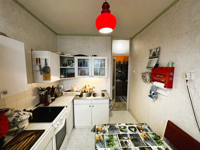 Eladó lakás Pécs, Kertváros 75 nm