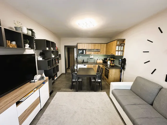 Eladó lakás Pécs, Kertváros 59 nm