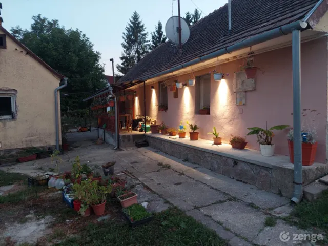 Eladó ház Erdősmecske 65 nm