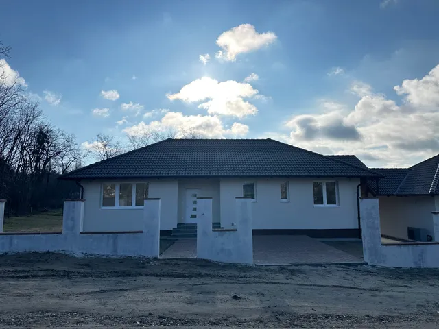 Eladó ház Gödöllő, Blaha 107 nm