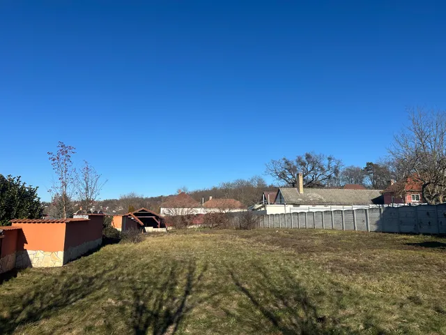 Eladó telek Szada 1437 nm