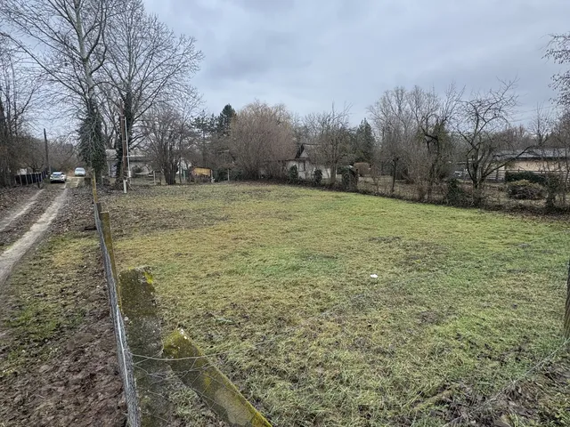 Eladó telek Ráckeve 600 nm