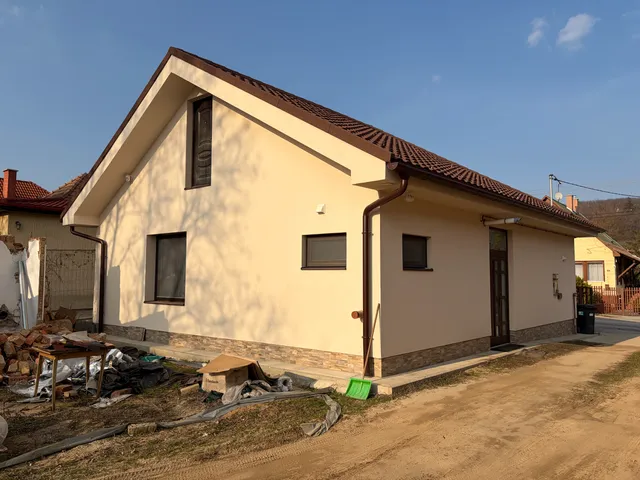 Eladó ház Gödöllő, Battyhány Lajos utca 64 nm