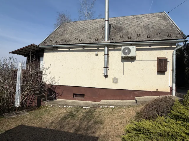 Eladó üdülő és hétvégi ház Domony, Mókus 60 nm