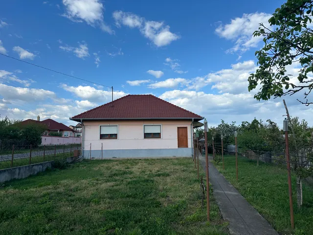 Eladó ház Kartal 130 nm