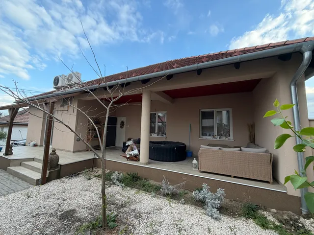 Eladó ház Mogyoród, Bocskai út 110 nm