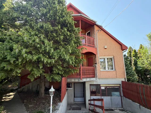 Eladó ház Erdőkertes 160 nm