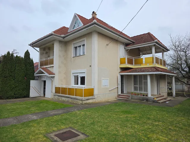 Eladó ház Debrecen, Józsa 166 nm