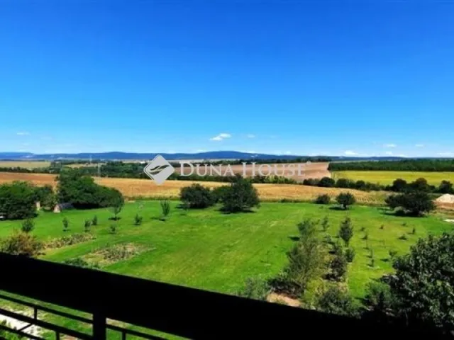 Eladó lakás Herceghalom 83 nm