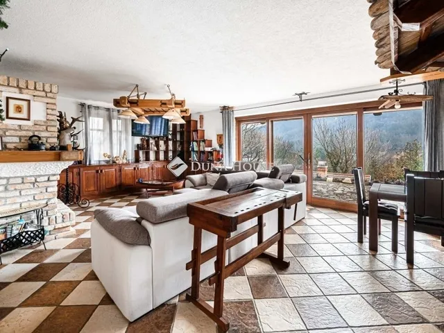 Eladó ház Biatorbágy 165 nm