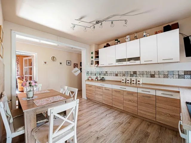 Eladó ház Biatorbágy 213 nm