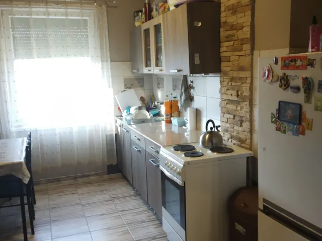 Eladó lakás Komló, Kenderföld 51 nm