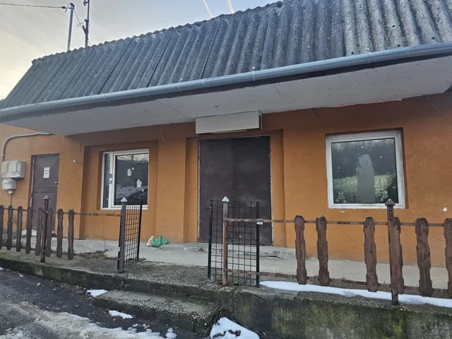 Eladó ház Komló 70 nm