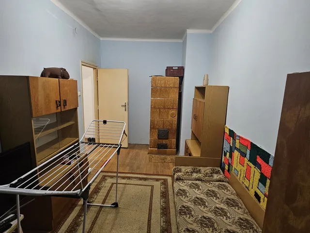 Eladó lakás Kömlő, Arany János utca 48 nm