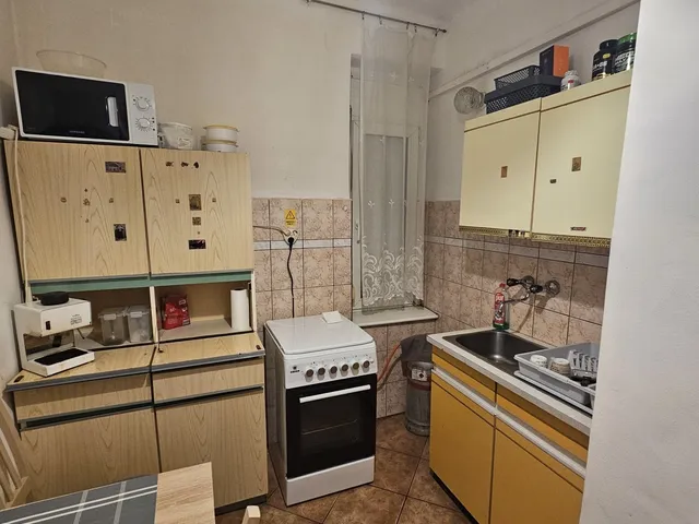 Eladó lakás Kömlő, Arany János utca 48 nm