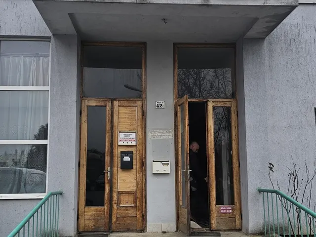 Eladó kereskedelmi és ipari ingatlan Komló, Pécsi út 5000 nm