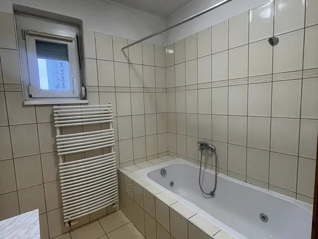 Eladó lakás Komló 46 nm