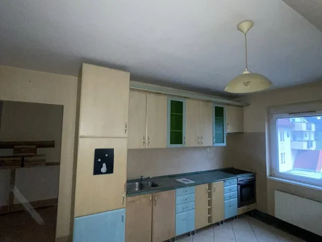 Eladó lakás Komló, Berek utca  46 nm