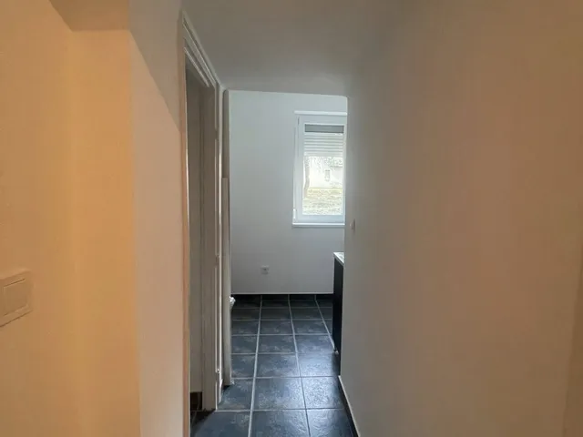 Eladó lakás Komló, petőfi  43 nm