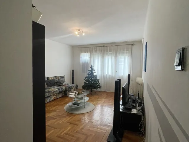 Eladó ház Pécs, Szabolcsfalu, Bródy Sándor utca 270 nm