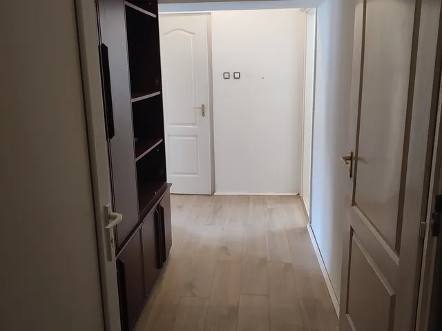 Eladó lakás Komló 64 nm