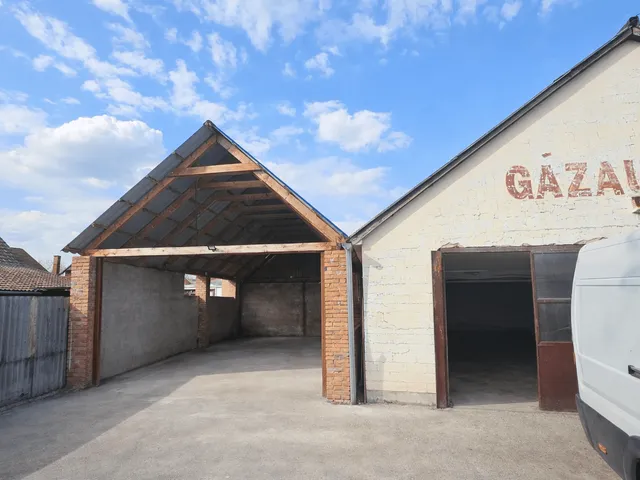 Eladó ház Sásd, Jókai utca  200 nm