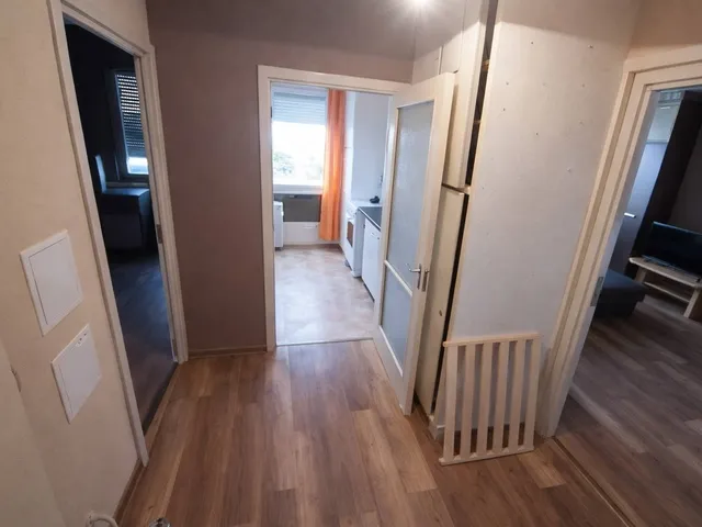 Eladó lakás Komló, Vértanúk utca  37 nm