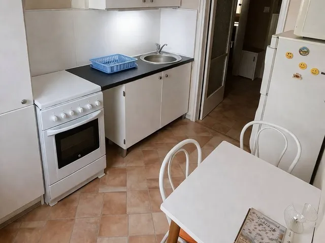 Eladó lakás Komló, Vértanúk utca  37 nm